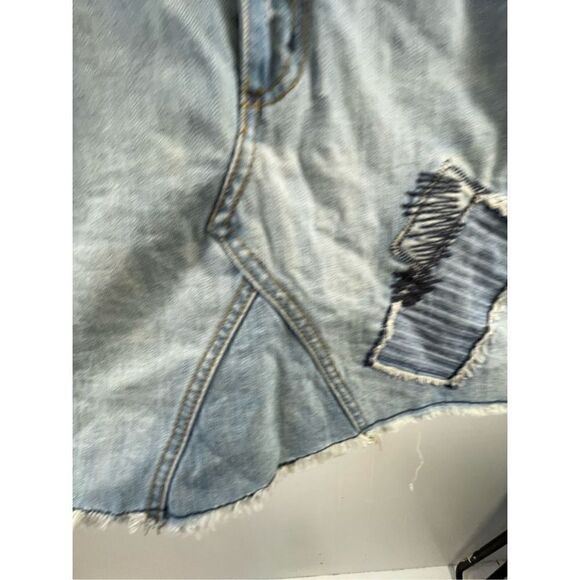 Lux Anthropologie Distressed Denim Skirt Size 9 - Picture 3 of 9